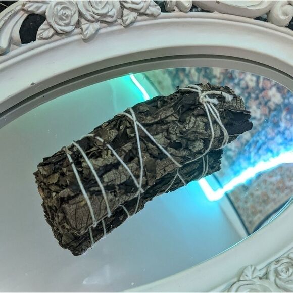 4 Inch Large Mugwort Black Sage Smudge Stick - Picture 2 of 4